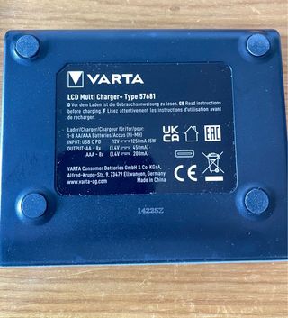 Caricabatterie Varta LCD Multi+