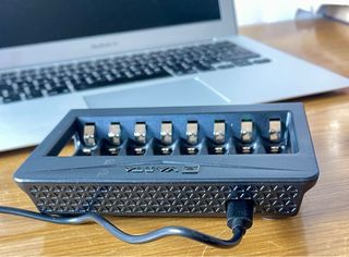 Caricabatterie Varta LCD Multi+