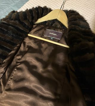 Chaqueta visón sintético rayas marrones