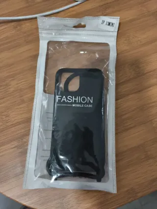 Custodia iPhone 13 mini con cordino