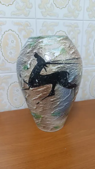 Jarrón decorativo de cerámica