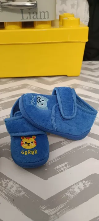 Zapatillas niño 4 pares