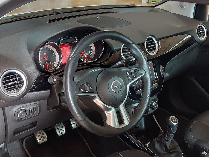 Opel Adam 1.4 Glam XER S&S 2018, foto 2