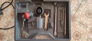 Martillo percutor con accesorios