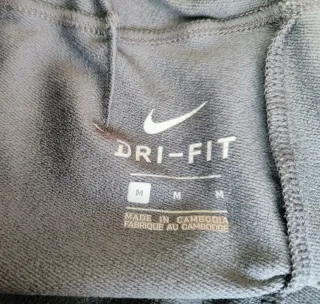 Pantalón chándal Nike gris hombre talla M.