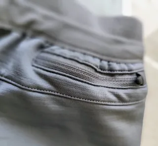 Pantalón chándal Nike gris hombre talla M.