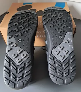 Botas Xero Shoes para montaña/senderismo