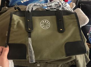 Botas y bolso BIMBA Y LOLA negro y verde