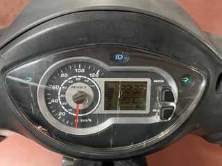 Peugeot Tweet 125 Gris