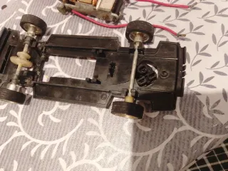 BMW M1 Scalextric Rojo