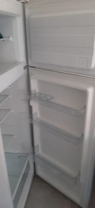 Frigo Teka 2 puertas. Perfecto funcionamiento.