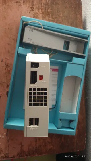 Consola Nintendo Wii Blanca y Amarilla