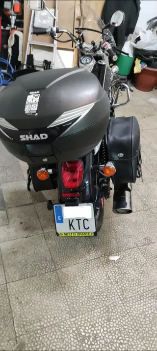 Moto UM Renegade 125 Negra