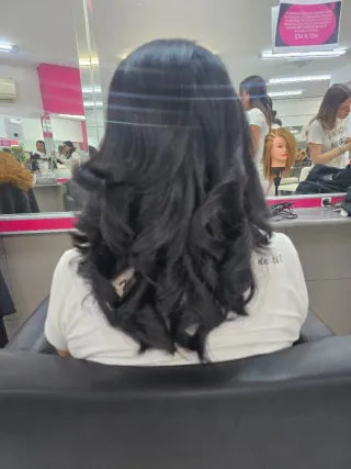 Servicio a domicilio de corte y peinado