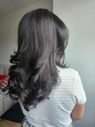 Servicio a domicilio de corte y peinado