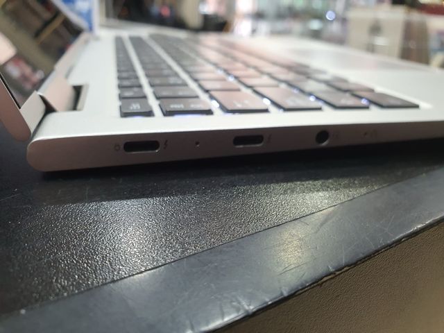 Portátil Lenovo Yoga 730-13IKB 13” Plata