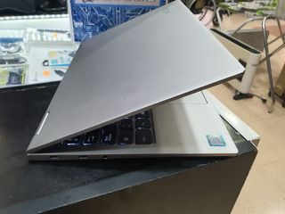 Portátil Lenovo Yoga 730-13IKB 13” Plata