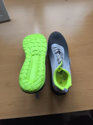 Zapatillas Deportivas Bazar Chaarm Gris y Verde