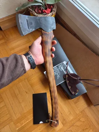 Hacha Hultafors Ekelund 850g.