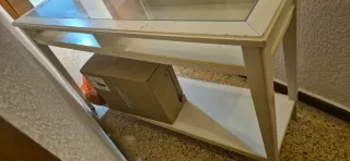 Mueble aparador de cristal y madera Ikea