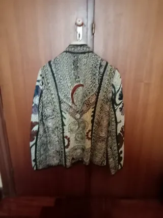 Chaqueta Multicolor con Estampado Floral