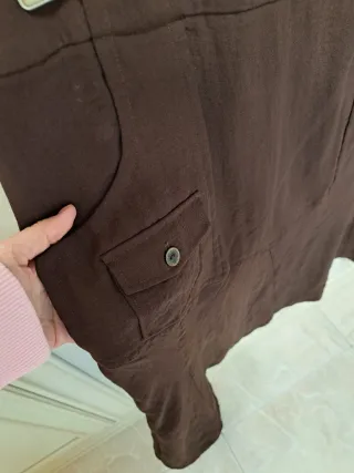 Gonna marrone con tasche