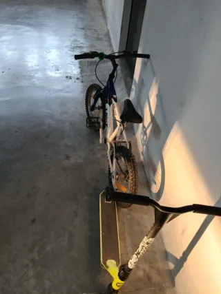 Bicicleta y patinete infantil