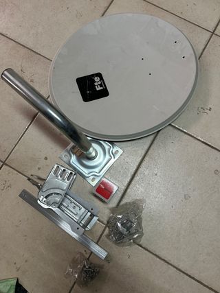 Antena Parabólica Fte Maximal Sin Usar