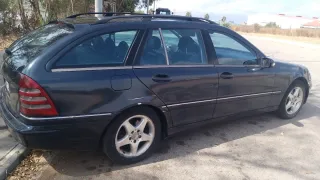 Mercedes-Benz Clase C 2004