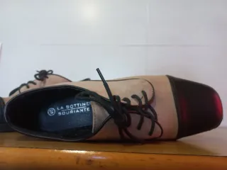 Zapatos de mujer beige y negro