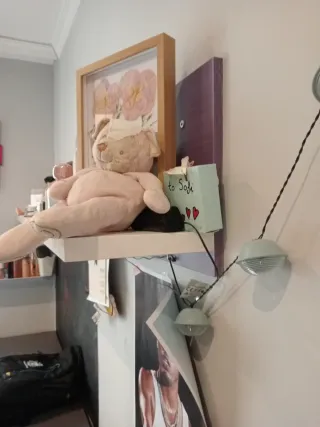 Estante de pared morado y blanco 197x28