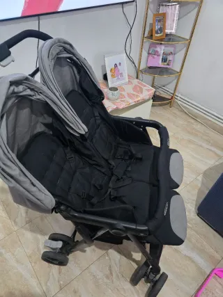 Cochecito doble para bebés Graco