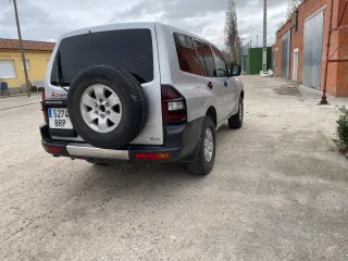 Mitsubishi Montero 2001