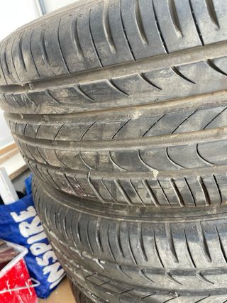 Llantas Peugeot con neumaticos nuevos