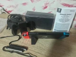 Nintendo Switch  Rojo y Azul