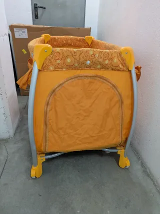 Cuna de viaje plegable naranja
