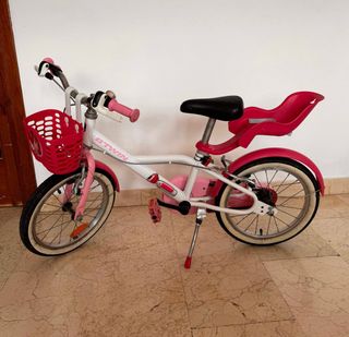 Bicicleta infantil niña con cesta