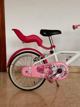 Bicicleta infantil niña con cesta