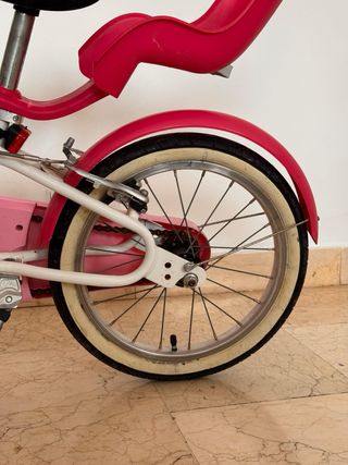 Bicicleta infantil niña con cesta