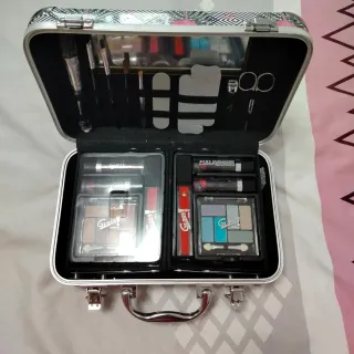 Maletín maquillaje flamencos y hojas