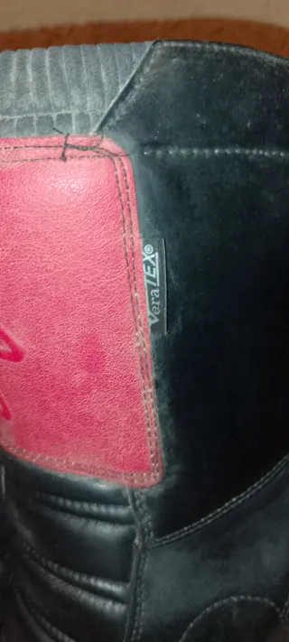 Botas de Moto Diadora Negras y Rojas