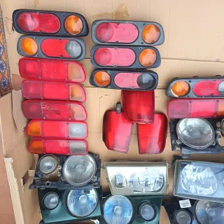 Lote Faros y Pilotos Nissan Terrano 2