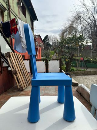 Mesa y 2 Sillas Infantiles Ikea