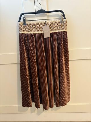 Falda larga Meisie de terciopelo marrón