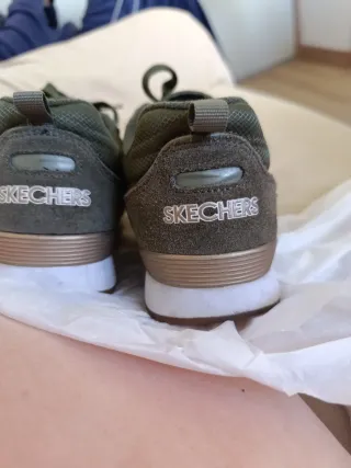 Zapatillas Skechers Verde y Dorado