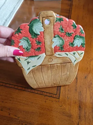 Ceramica dipinta artigianale cesto uva