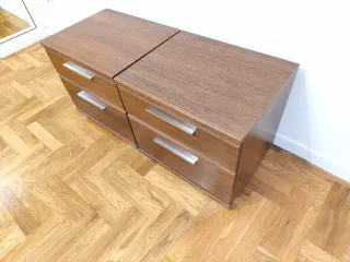 Cómoda de madera para dormitorio
