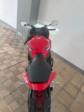 Honda CBR650R E-clutch Carnet A2