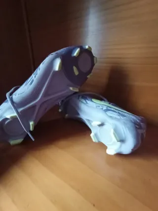 Botas de fútbol Nike United 001
