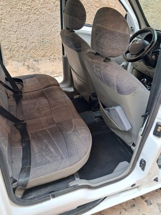 Renault Kangoo vuen estado